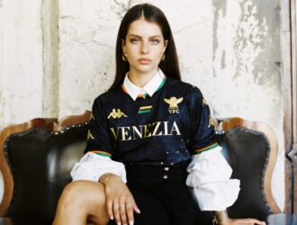 Домашня форма Венеції 21/22 від Kappa