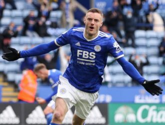 Домашня форма Лестера на сезон 21/22