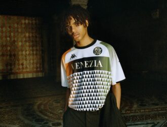 Виїзна форма Венеції на сезон 21/22