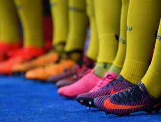 Бутси для вузької стопи