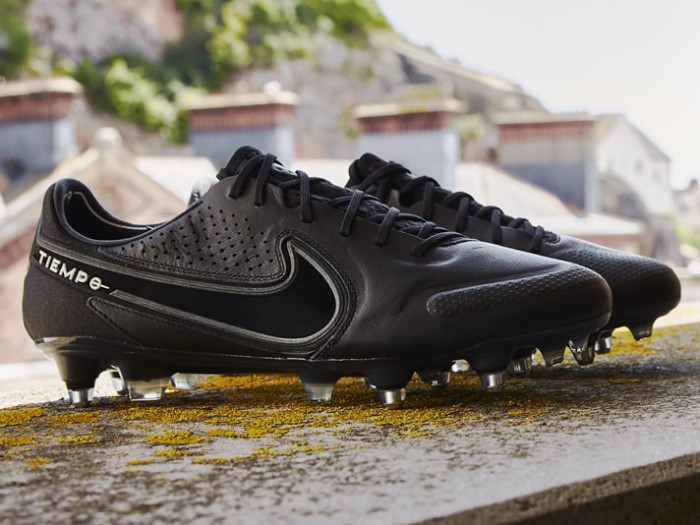 Tiempo Legend IX у чорному дизайні