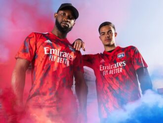 Виїзна форма Ліона на сезон 22/23