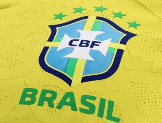 Домашня та виїзна форма збірної Бразилії 2022