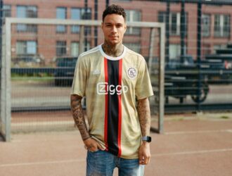 Третя форма Аяксу на сезон 22/23