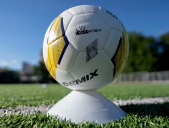 Як спустити м’яч без голки?