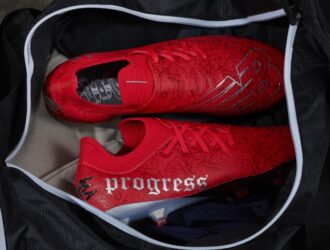 New Balance випускає фірмові бутси для Букайо Саке